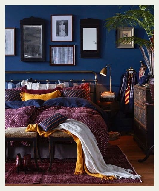 синяя спальня в 2-комнатной квартире