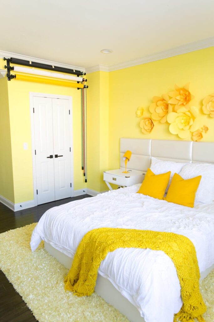 пленительная желтая спальня