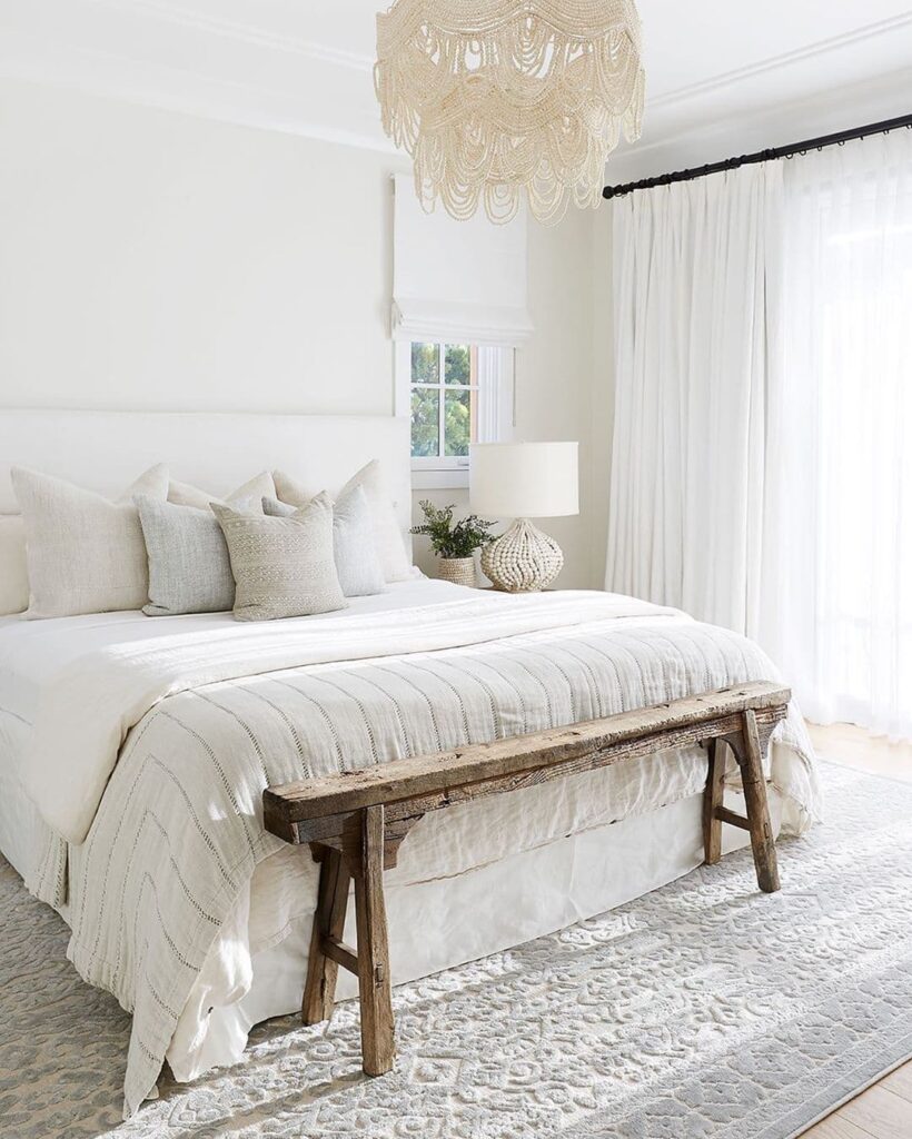 уникальный дизайн белой спальни