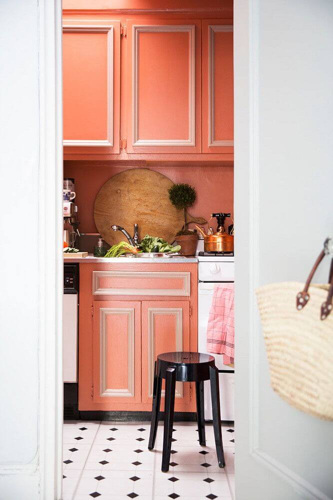 как оформить кухню в персиковый цветах