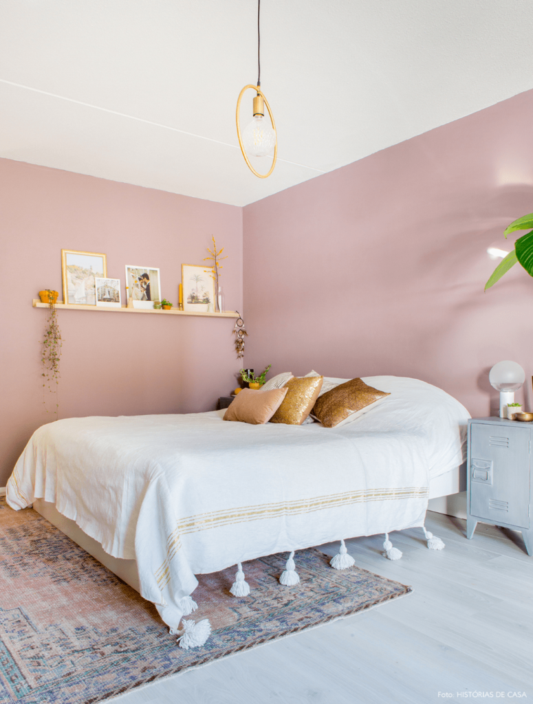 парижская розовая спальня