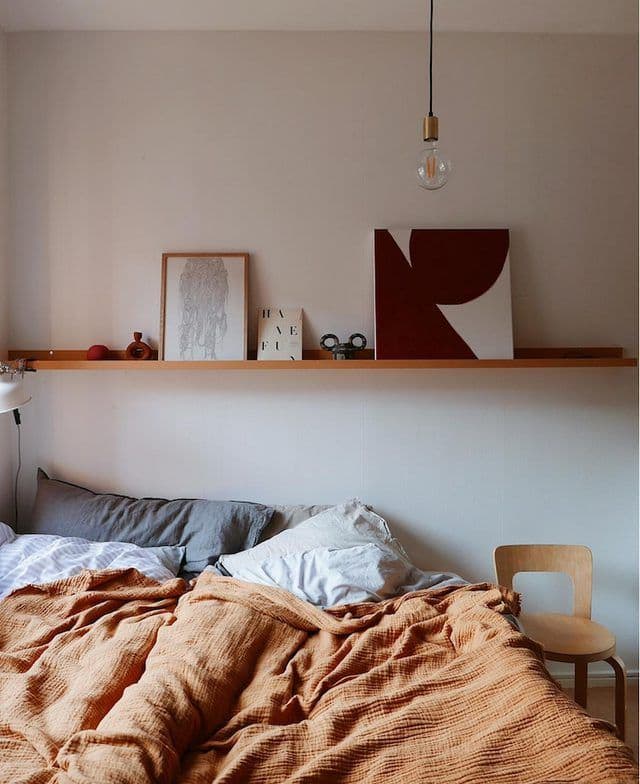 оформление оранжевой спальни