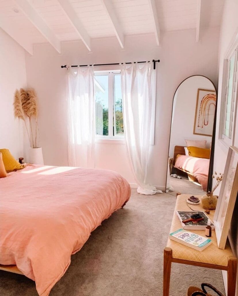 миланская розовая спальня
