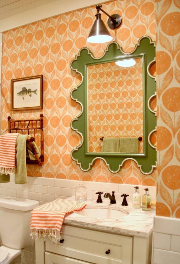 Дизайнерская ванная оранжевого цвета