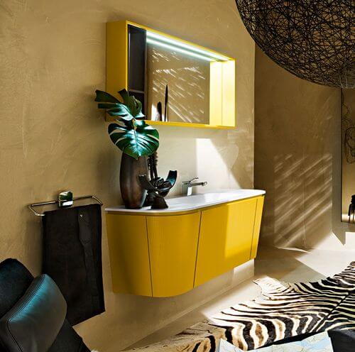 Тропическая желтая ванная