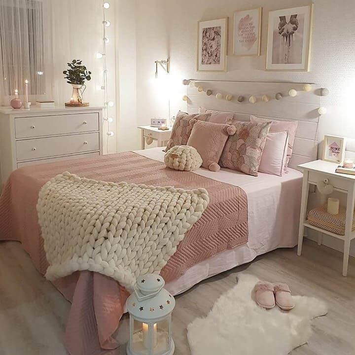 Дивная розовая спальня