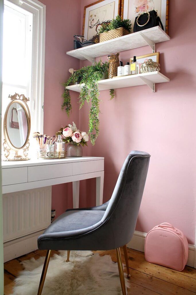 как выглядит розовая спальня