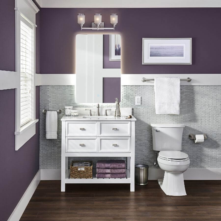 Компактная ванная фиолетового цвета