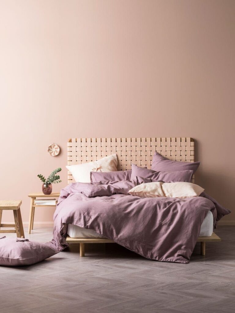 роскошная розовая спальня