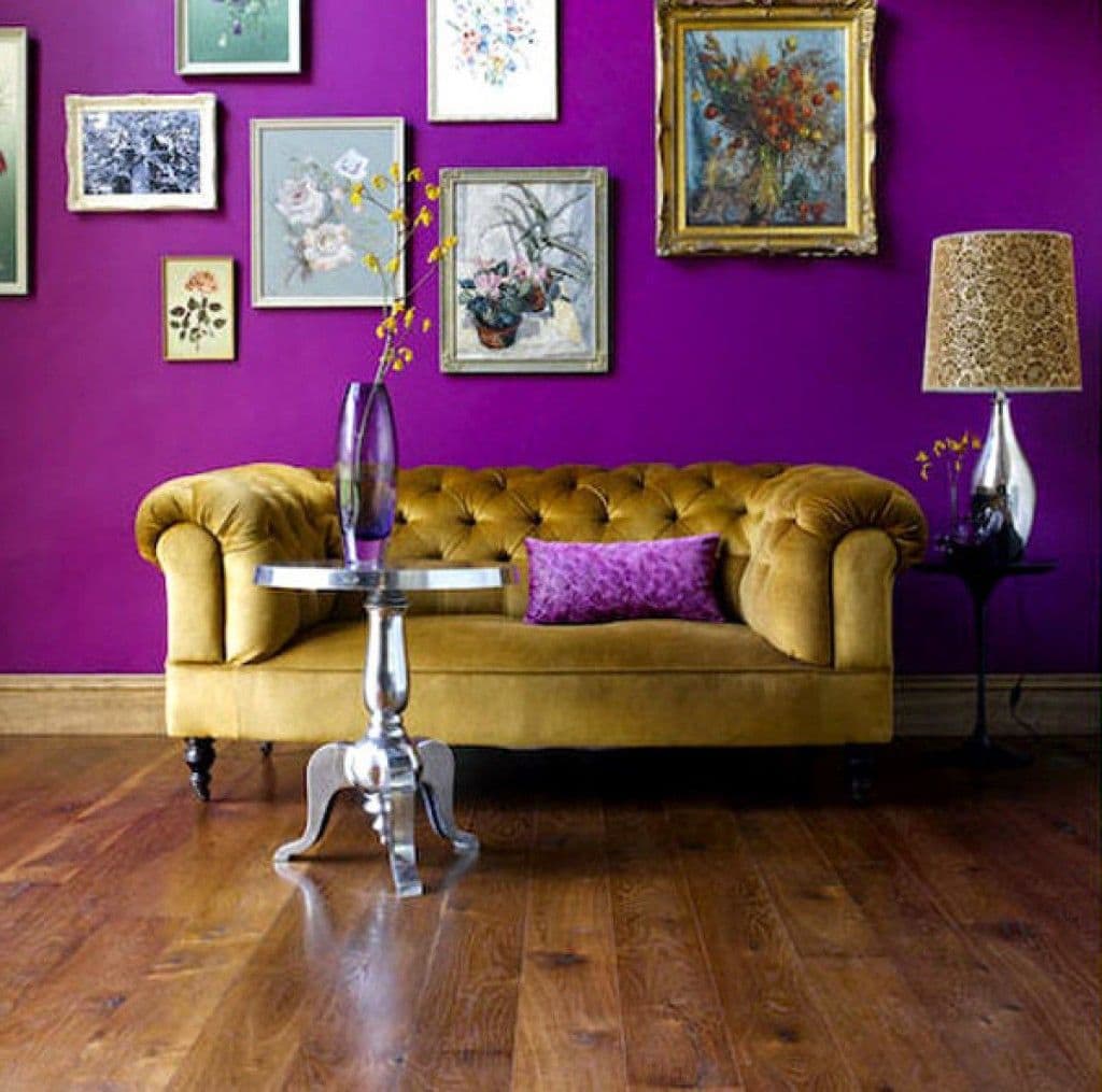 оформление гостиной в фиолетовых цветах
