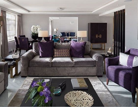 дизайн гостиной в фиолетовых цветах