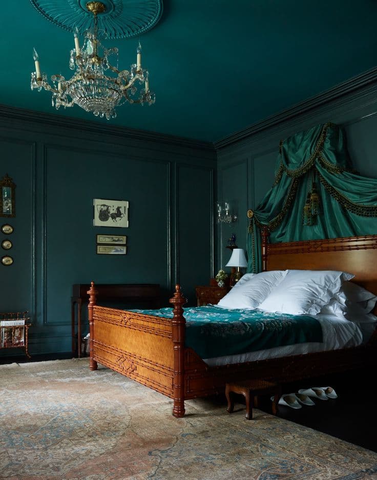 датская темно-зеленая спальня