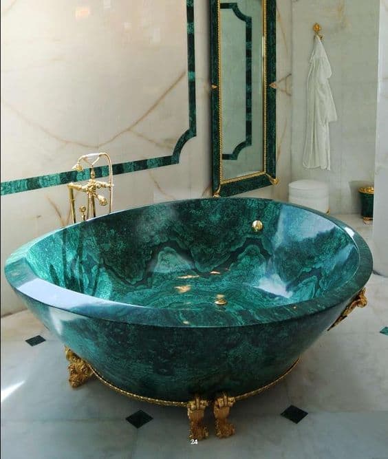 римская малахитовая ванная