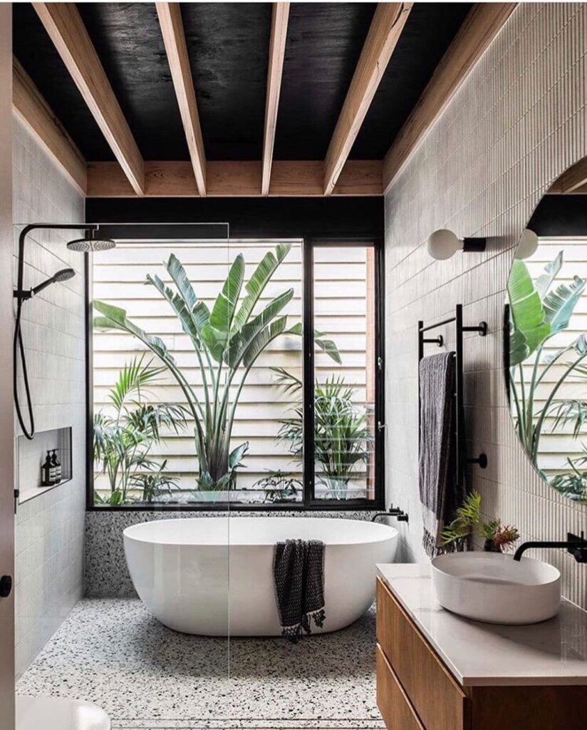 интерьер в тропическом стиле ванной