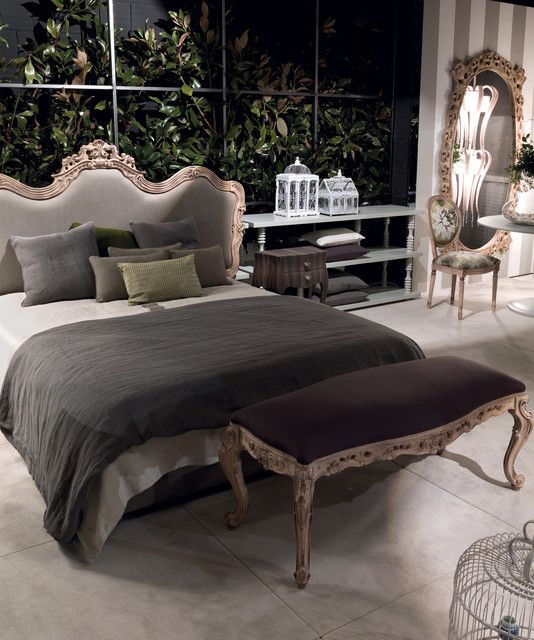 превосходная в стиле барокко спальня