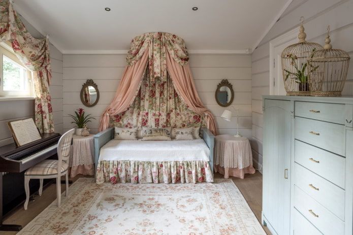 парижская в стиле прованс спальня