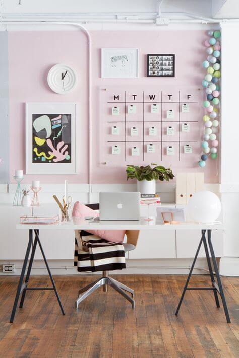 розовый кабинет в однокомнатной квартире