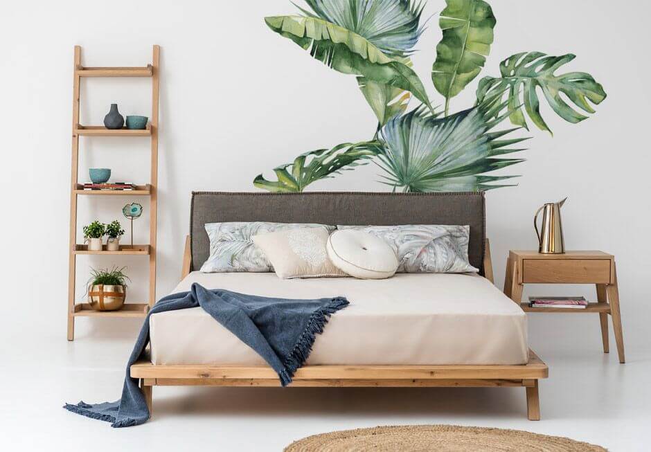 превосходная в тропическом стиле спальня