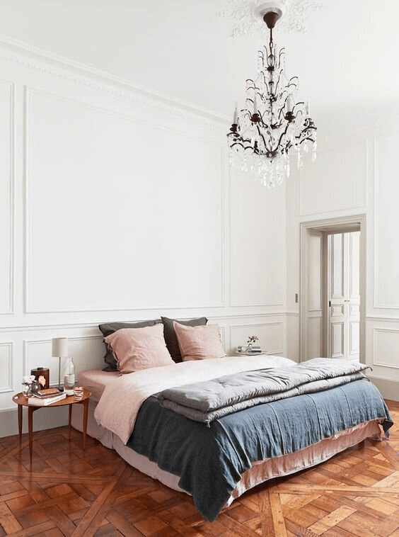 неотразимая в парижском стиле спальня