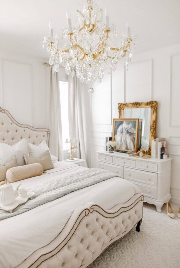 датская в классическом стиле спальня
