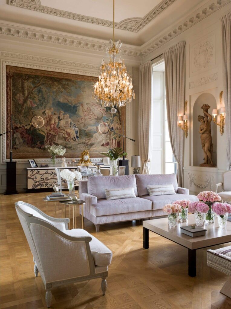 элегантная в парижском стиле гостиная