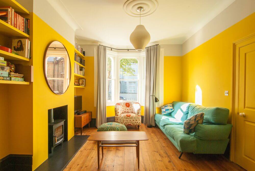 лимонная гостиная в квартире
