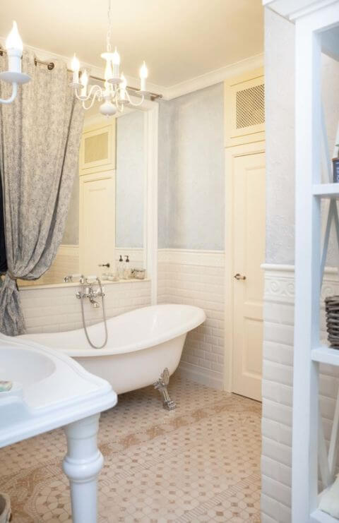 неотразимая во французском стиле ванная комната