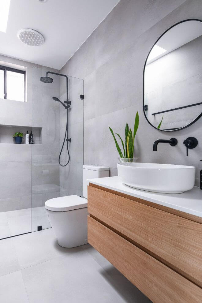 превосходная в стиле минимализм ванная комната