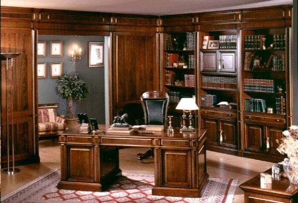 маленький кабинет в классическом стиле