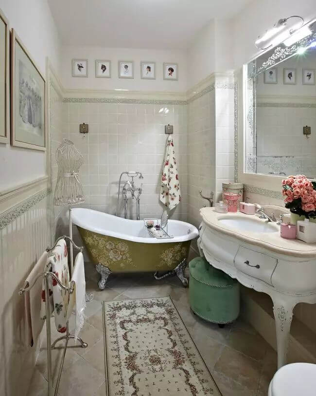 пленительная в стиле рококо ванная комната