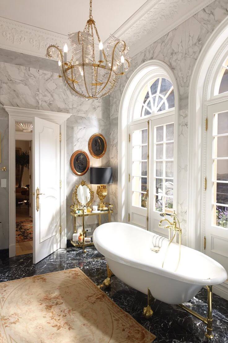неотразимая в стиле рококо ванная комната
